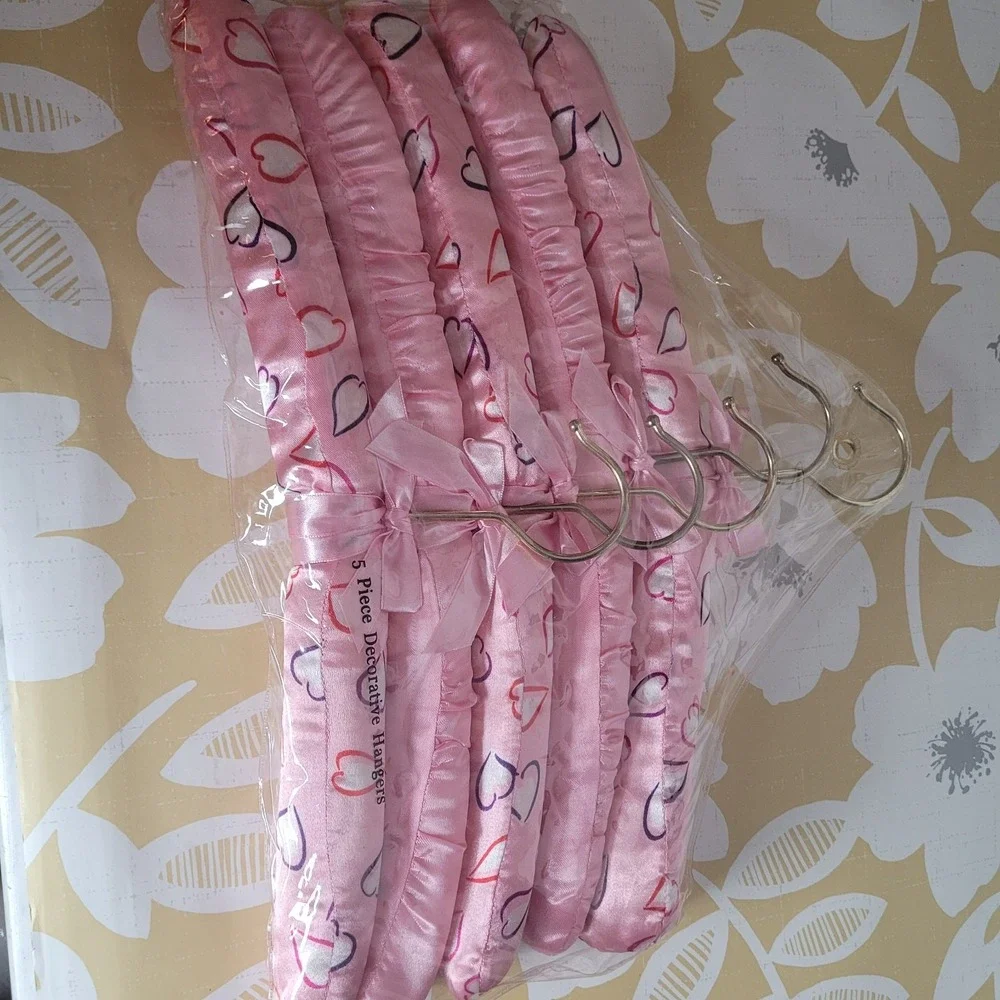 Lot of 10 New Satin Padded Hangers Lingerie No Slip 5 Pink 5 Green Fancy Dress